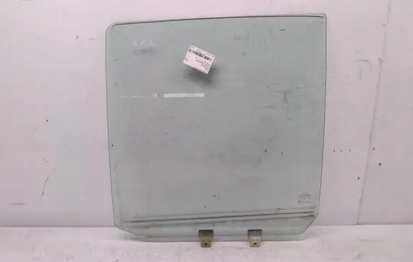 Opel Frontera B Rear door window glass