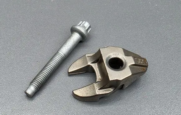 Ford Fiesta Fuel Injector clamp holder 