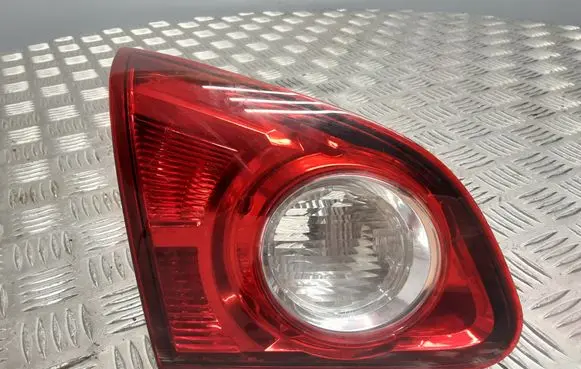 Nissan Qashqai+2 Tailgate rear/tail lights 89071063
