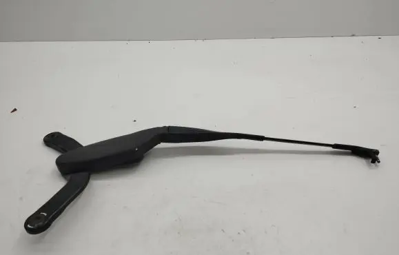 Mercedes-Benz E W211 Front wiper blade arm A2118200444