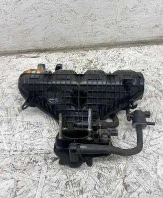 Toyota Prius (XW30) Intake manifold 1712037050