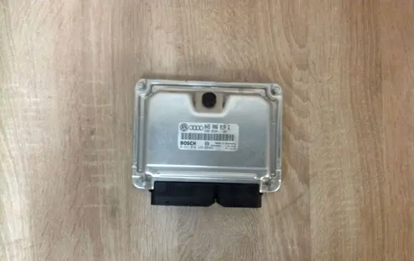 Audi A2 Engine control unit/module 0281010220 045906019G