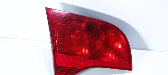 Audi A4 S4 B7 8E 8H Tailgate rear/tail lights 8E9945093
