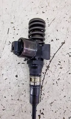 Audi A4 S4 B7 8E 8H Fuel injector 03G130073G
