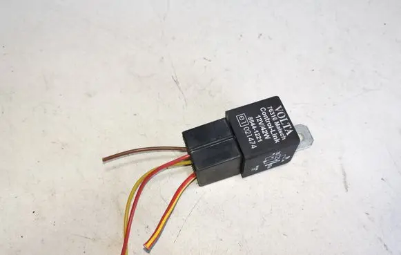 Nissan Almera N16 Tow bar relay 85441221 76316