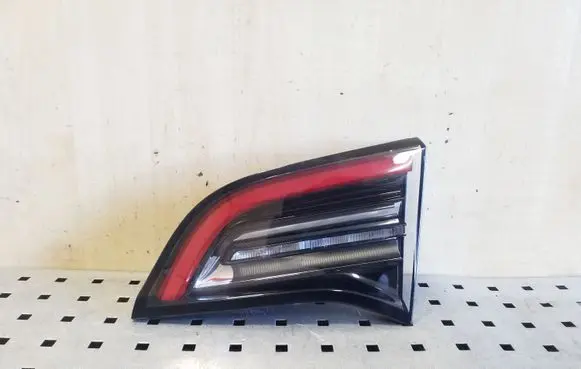 Tesla Model 3 Tailgate rear/tail lights 150208800B