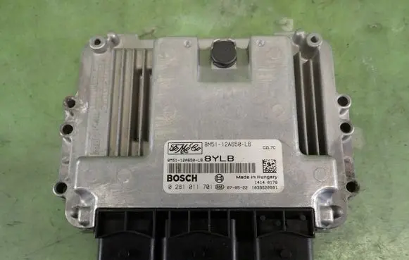 Ford Focus Engine control unit/module ECU