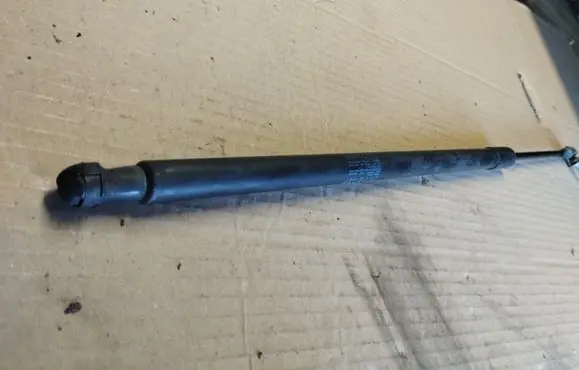 Nissan Note (E11) Tailgate/trunk strut/damper 904509U00B