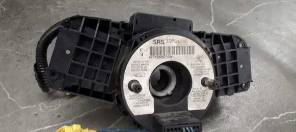 Honda CR-V Airbag slip ring squib (SRS ring) M21664