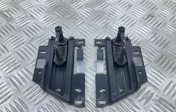 Audi A4 S4 B9 Engine bonnet/hood lock/latch loop/hook 8W0823186C 8W0823185C