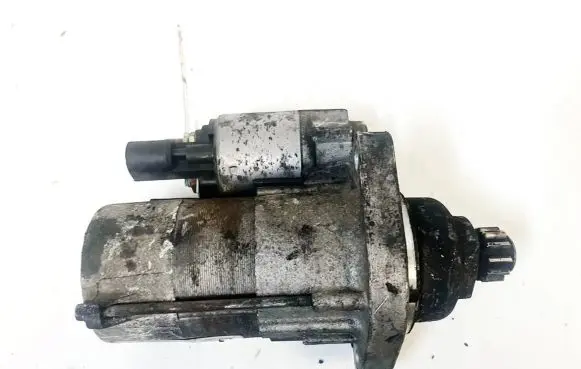Volkswagen Golf V Starter motor 02M911023N D7GS10