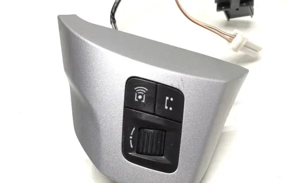 Opel Corsa D Steering wheel buttons/switches 13222332 C061106