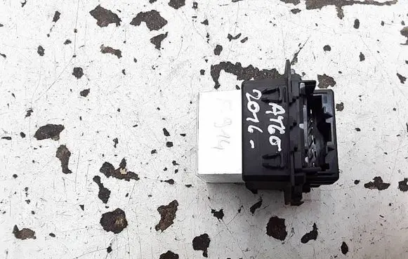 Toyota Aygo AB40 Heater blower fan relay VLCL29DC11N