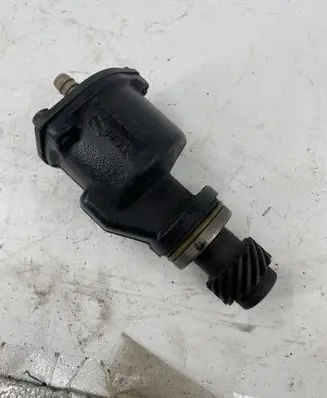 Volkswagen Golf III Vacuum pump 028207A