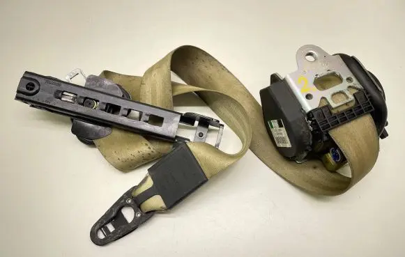 Audi A6 S6 C6 4F Front seatbelt 4F0857706 17092004 604906400A