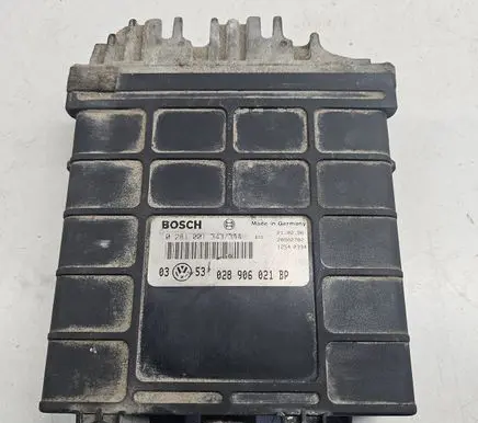 Volkswagen Golf III Engine control unit/module 028906021BP