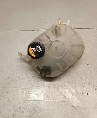 KIA Ceed Coolant expansion tank/reservoir 
