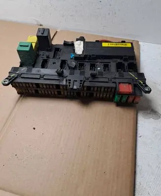 Land Rover Range Rover L322 Fuse module YPH500370