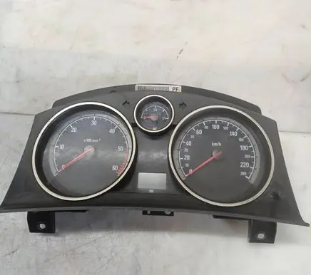 Opel Zafira B Speedometer (instrument cluster) 13216684 SW4405