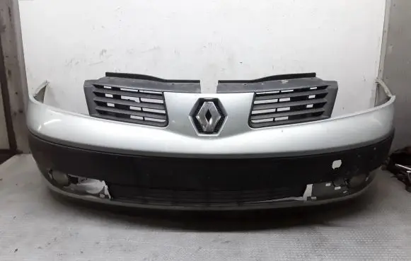 Renault Espace IV Front bumper 8200102205