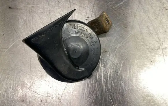 Volvo S80 Horn signal 0091001