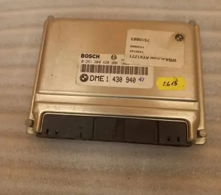 BMW 3 E46 Engine control unit/module 0261204420