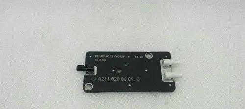 Mercedes-Benz CLS C219 Aerial antenna switch A2118208689