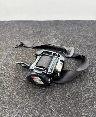 BMW 5 G30 G31 G38 Rear seatbelt 7429999