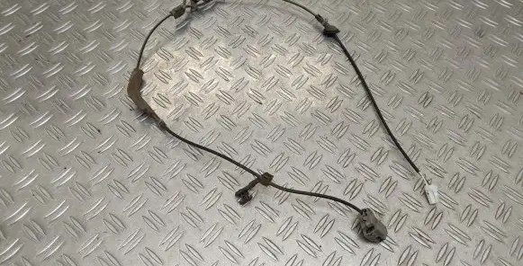 Toyota Avensis T270 Rear ABS sensor wiring 