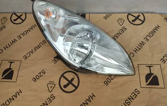 Hyundai i20 (PB PBT) Headlight/headlamp 921024P000