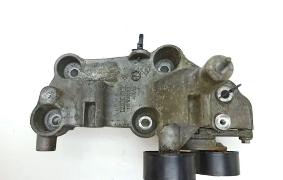 Renault Master III Generator/alternator bracket 117102273R