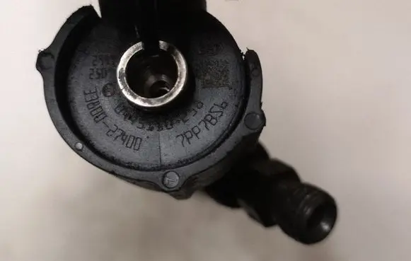 Hyundai Tucson JM Fuel injector 0445110258