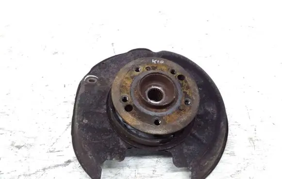 Mercedes-Benz E W124 Rear wheel hub spindle/knuckle 
