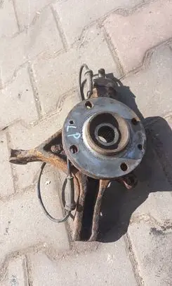 Citroen C4 Grand Picasso Front wheel hub spindle knuckle