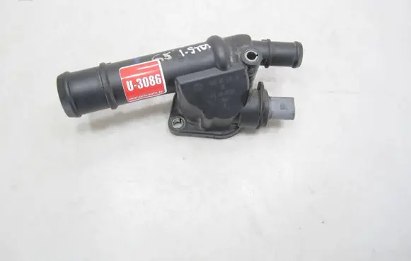 Volkswagen Golf V Engine coolant pipe/hose 03G121132B