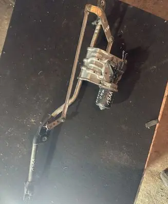 Renault Scenic II - Grand scenic II Front wiper linkage and motor