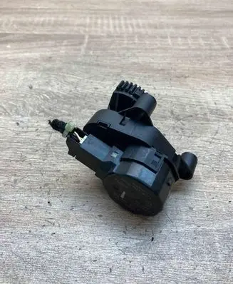 Ford Galaxy Air flap motor/actuator 7M3907511D YM2H19E616CA ECD579