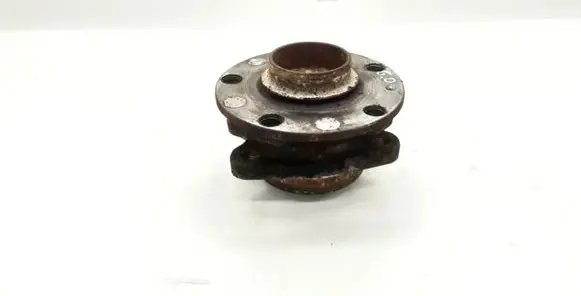 Audi A6 S6 C6 4F Rear wheel hub