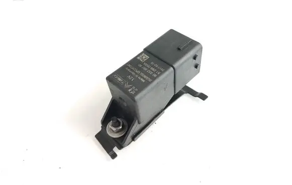 Citroen Jumpy Glow plug pre-heat relay 9803299780 51299058A 20170216