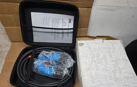 Renault Zoe Battery charger (optional) 7711943518