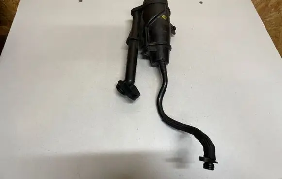 Opel Insignia A Oil breather separator 55575980