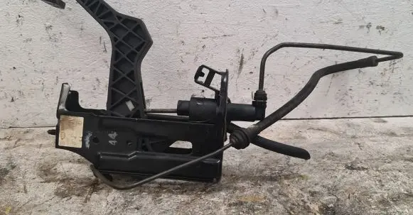 Volkswagen Bora Clutch pedal 