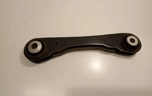 BMW 5 G30 G31 Rear upper control arm/wishbone 6867537