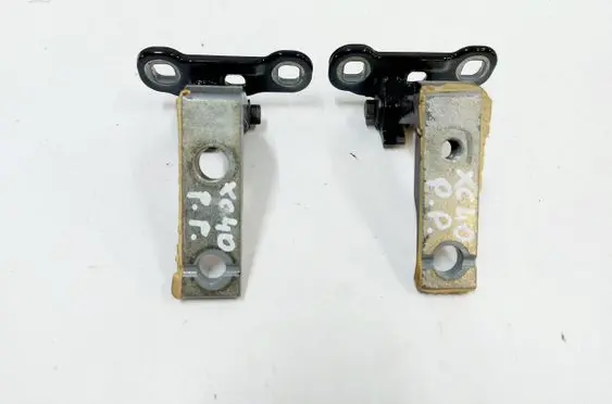 Volvo XC40 Front door hinge set 31424586