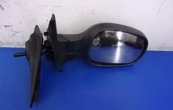 Nissan Micra Front door electric wing mirror