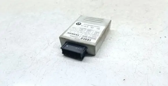BMW 3 E90 E91 Tow bar trailer control unit/module 9167198 61359167198
