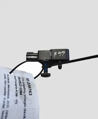 Opel Insignia A Airbag deployment crash/impact sensor 13502341