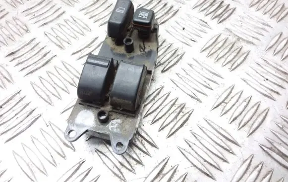 Toyota Corolla E120 E130 Electric window control switch 8482002111 54355669B