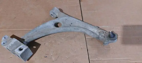 Front lower control arm/wishbone