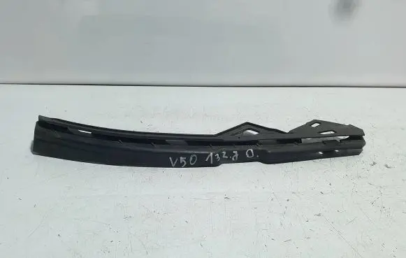Volvo V50 Front bumper mounting bracket 30744957